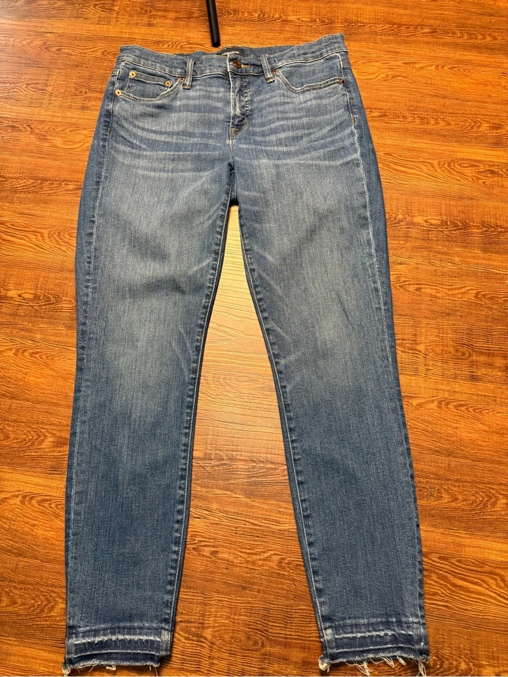 J.Crew Women’s Skinny Ankle Jeans | Raw Frayed Hem | Medium Wash | Size 29